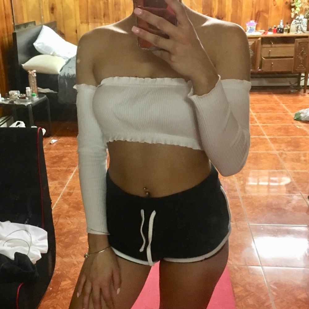Zaful Frilled off the shoulder crop top
